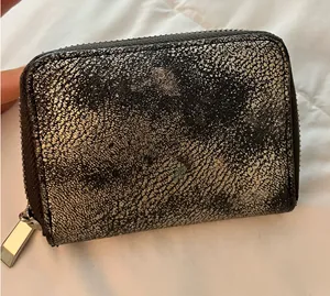 Greg wallet  thumbnail 1