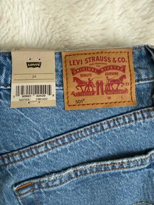 501 High-Rise Levi’s Shorts thumbnail 3