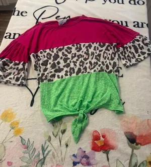 Fantastic Fawn Animal Print Fashion Top, Size M thumbnail 1