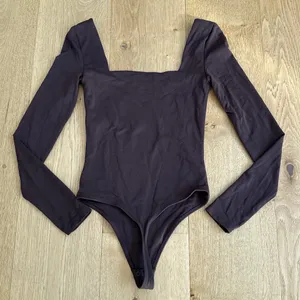 Babaton Long Sleeve Bodysuit Contour Size XS Brown thumbnail 4