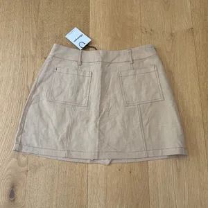 Showpo Skort Patch Pockets Size US4 Tan thumbnail 2