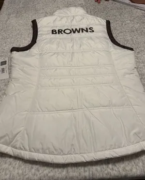 NFL Team Apparel Cleveland Browns Womens White Puffer‎ Vest L NFL Logo NWT thumbnail 1
