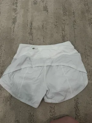 Lululemon High-Rise Shorts White Speed Up 2.5" Women’s 0 thumbnail 3