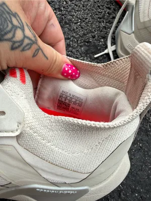 Adidas White Gray Athletic Sneakers Women’s 7.5 thumbnail 8