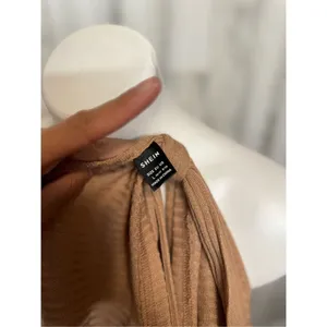 Brown crop top blouse thumbnail 4