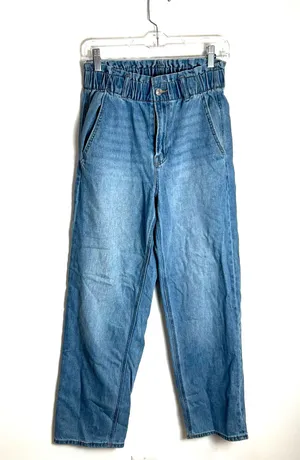 American Eagle High Rise Straight Leg Jeans thumbnail 1