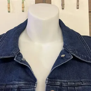 Levi’s Strauss & Co Blue Ombré Cropped 3/4 Sleeve Jean Button Down Jacket- Large thumbnail 8