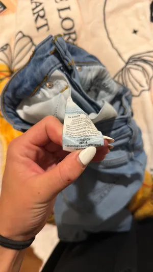 Lainey Wilson Wrangler Straight Leg Jeans thumbnail 4