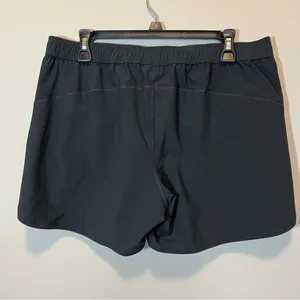 Lands’ End Women’s Black Athletic Shorts‎ 10 thumbnail 4