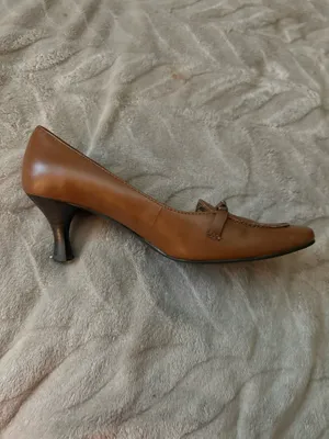 Women’s Etienne Aigner Pumps Brown 8 thumbnail 2