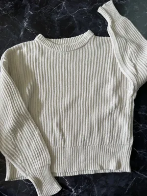 A new day cream sweater  thumbnail 1