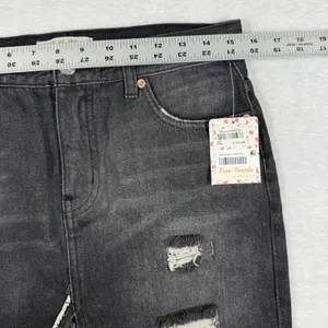 Free People We The Free Black Distressed Denim Mini Skirt OB767147‎ Mens Size 26 thumbnail 3