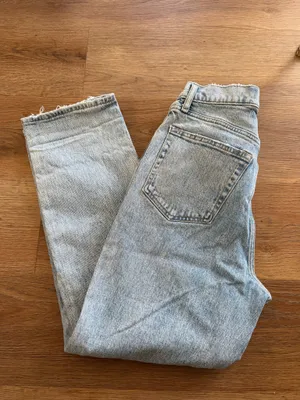 Abercrombie Jeans The 90s Ultra High-Rise thumbnail 4