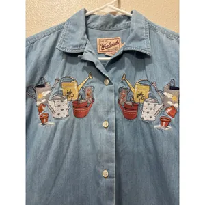 Woolrich Denim Shirt Womens Medium Embroidered Garden Teacher Artsy Vintage thumbnail 3