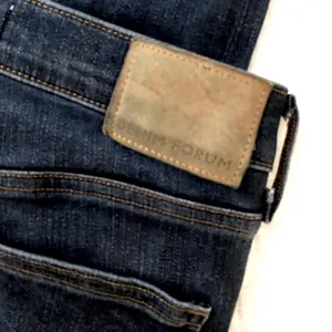 Aritzia Denim Forum The Nico Mid Rise Skinny Jeans Womens 27 Slim Stretch Crop thumbnail 13