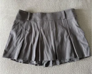 Abercrombie Pleated Skort thumbnail 2