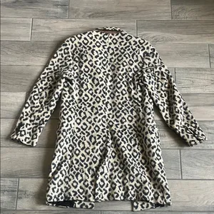Zara Black and Cream Trench Coat with Bold Design thumbnail 6