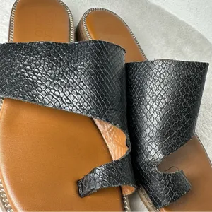 Franco Sarto Black Upper Leather Sandals Snakeskin Embossed Size 7 thumbnail 12