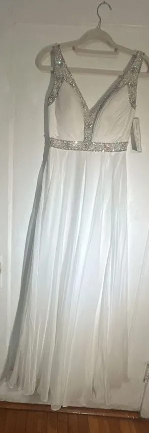 Dave & Johnny White Beaded V-Neck Long Formal Dress thumbnail 2