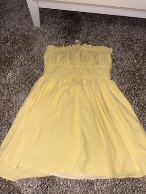 SHEIN Yellow Strapless Smocked Sundress thumbnail 3