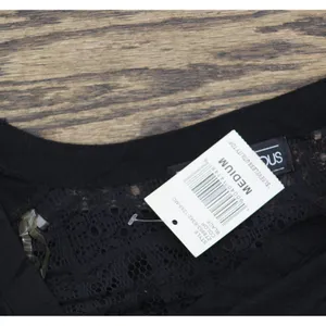 NWT Almost Famous Juniors Cap-Sleeve High-Low Utility Tunic Black M thumbnail 4