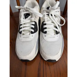 Nike Air Max 90 Essential 616730-111 Womens Sz 5 thumbnail 8