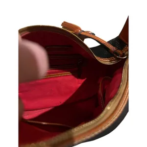 Dooney and Bourke Patterson Leather Paige Sac in Black thumbnail 11
