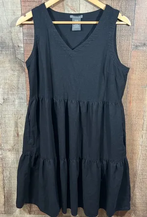Matty M Linen Blend Tiered Dress Medium Black Sleeveless Pockets Casual Summer thumbnail 1