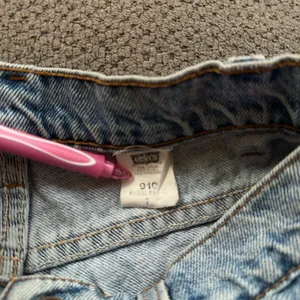 VINTAGE Levis 910 High Rise Shorts thumbnail 6