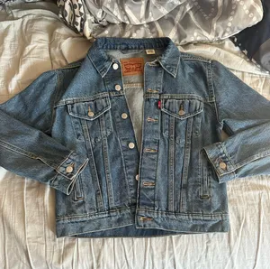 Levi’s Jean Jacket thumbnail 1
