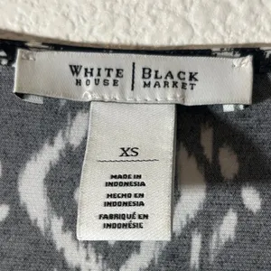 White House Black Market Size XS Scoop Neck Black White Tribal Southwestern Top thumbnail 4