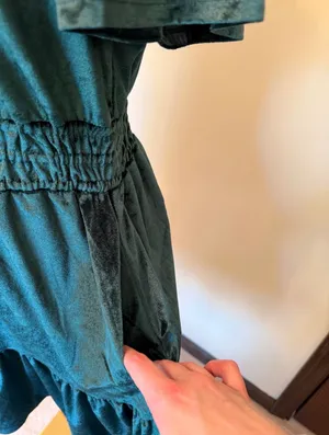 French Connection Dark Green Velvet Tiered Midi Dress thumbnail 4
