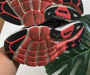 Saucony PwrGRID 8mm Offset Hurricane Running Shoe thumbnail 8