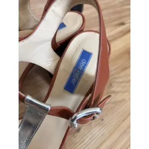 Dee Keller Silver and Brown Strappy Heeled Sandals Size 6.5 thumbnail 3