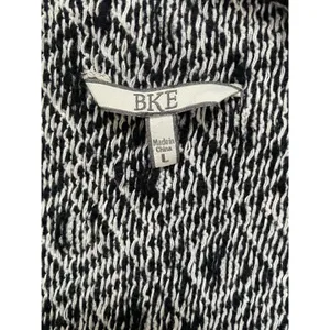 Buckle Striped Fly Away Knit Cardigan Sweater thumbnail 12