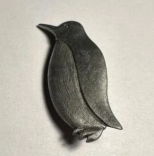 Penguin Bird Brooch Pin Pewter Tone thumbnail 1