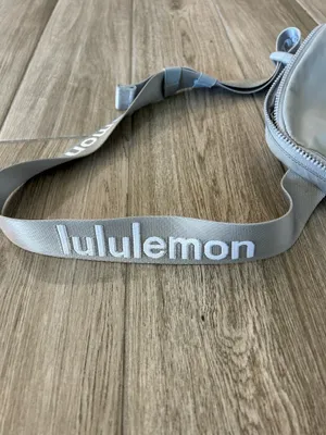 Lululemon Belt Bag thumbnail 2