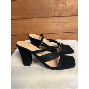 No brand Heeled/Slide/Strappy Black Velvet Sandals Sz 39 (8.5)NIB thumbnail 2