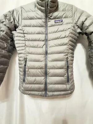Patagonia Women’s Nano Puff Jacket - size XS thumbnail 3