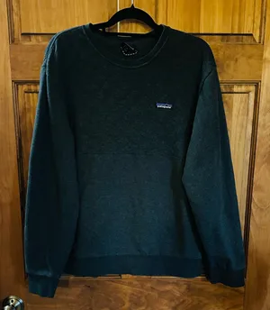 Patagonia women’s Dark Gray organic cotton Crewneck Sweater thumbnail 1
