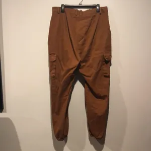 American Bazi Los Angeles Bronze Utility Cuffed Cargo Pants thumbnail 5