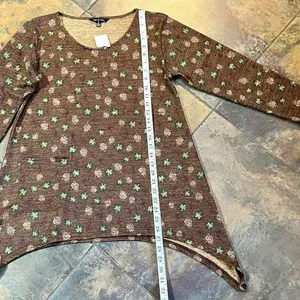 NWT Yak & Yeti Floral Front Pocket 3/4 Sleeve Tunic Small thumbnail 6