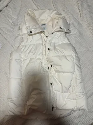 Old Navy Puffer Vest thumbnail 1