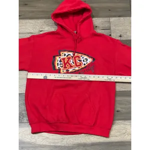 Gildan Hoodie Size M Red NFL Chiefs Logo Cotton Kangaroo Pocket thumbnail 4