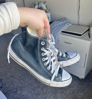 Converse High-Top Shoes thumbnail 2