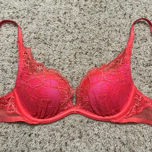 Victoria’s Secret Coral Plunge Push Up Bra thumbnail 1