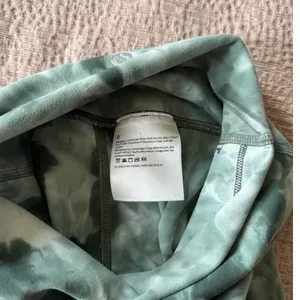 LULULEMON Align High Rise Diamond Dye Green Leggings 28" Size 0 thumbnail 6