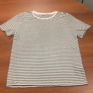 Abercrombie shirt thumbnail 1