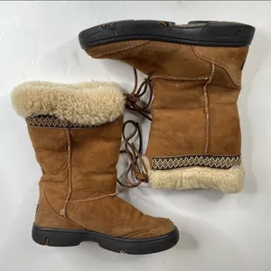 Ugg Ultimate Cuff Shearling Boots Size‎ 6 thumbnail 1