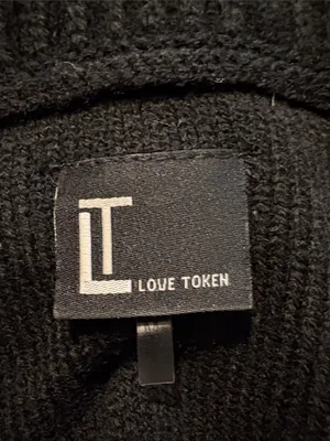 Love Token Medium Black Faux Fur Collar Knit Vest with Waist Tie thumbnail 3